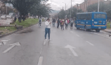 Movilidad 22 de abril: por lluvia, se presenta inundación en la Av. Circunvalar
