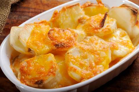 En freidora de aire: prepara unas sabrosas papas gratinadas