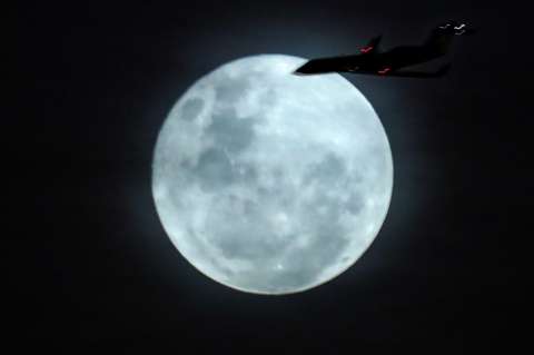 Hoy: Luna de Castor 2023 predice un cambio trascendental para 4 signos zodiacales