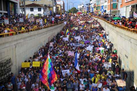 Colombianos se movilizaron masivamente en el paro nacional