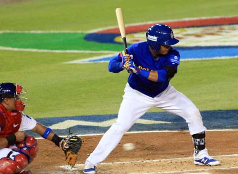 Notoria victoria de Colombia a dos días del debut en el Clásico Mundial de Béisbol