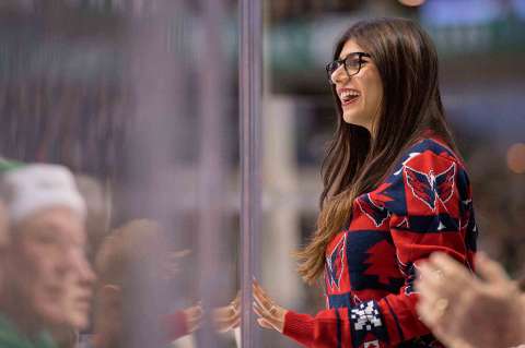 El lastre que lleva Mia Khalifa: ¿realmente se puede escapar del porno?