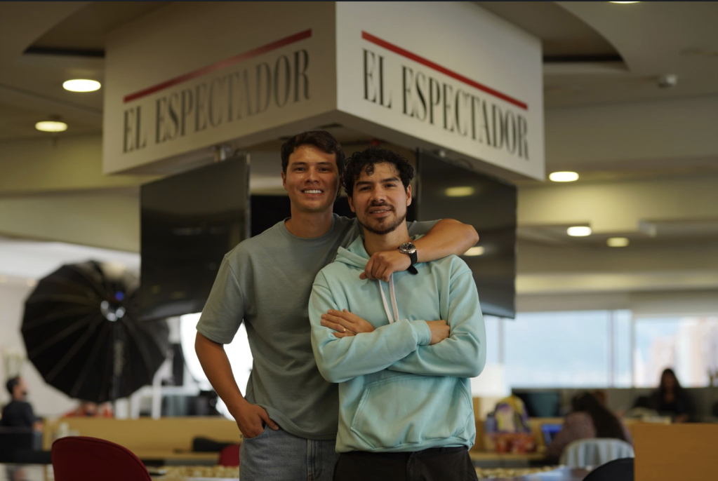 César y Danny Suárez, dos de los creadores de Xertify, quienes crearon la empresa de la mano de Felipe Arenas.