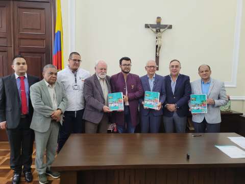 Reforma a la salud: organizaciones radican carta tras ser excluidas de mesa técnica