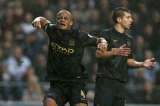 Manchester City le pone presión al Arsenal tras vencer al Swansea