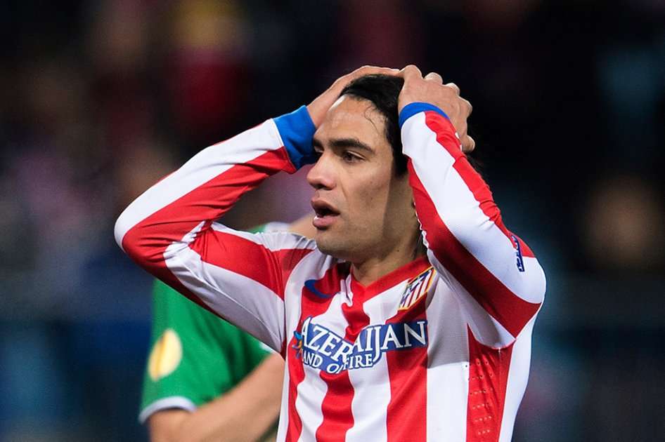Falcao García lamenta uno de los goles que el equipo ruso le anotó al Atlético de Madrid. / EFE