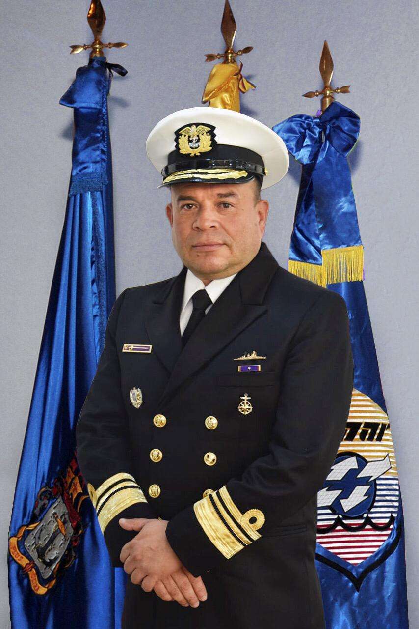 El vicealmirante Juan Francisco Herrera aseguró que el presidente Duque pidió su salida por haber incrementado la seguridad del Puerto de Buenaventura, el 19 de mayo, cuando “vándalos” intentaron entrar a las instalaciones. En carta a sus subalternos, el alto oficial se ratifica en que era su deber proteger al puerto más importante del país.