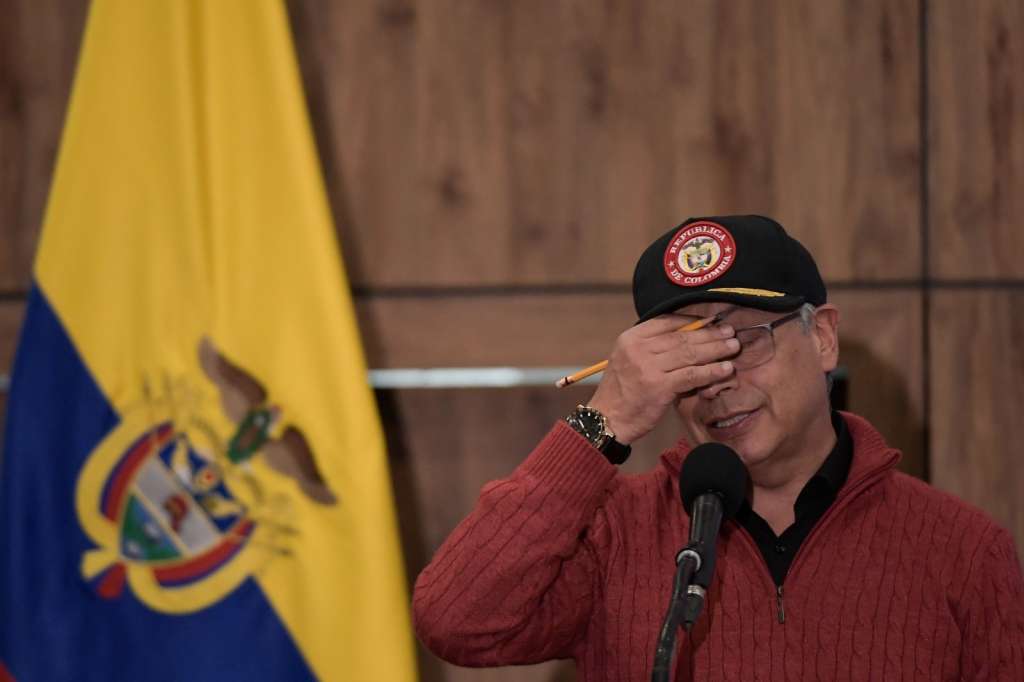 El presidente Gustavo Petro ha anunciado recortes en programas sociales.