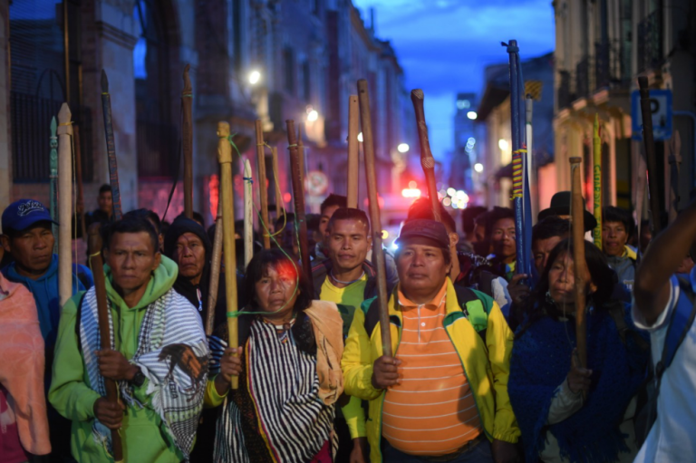 Pueblos indígenas del Chocó declaran emergencia educativa en todo el departamento