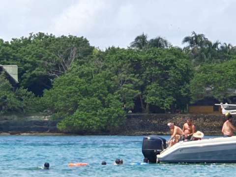 Denuncia: el turismo masivo está acabando con los corales de Islas del Rosario