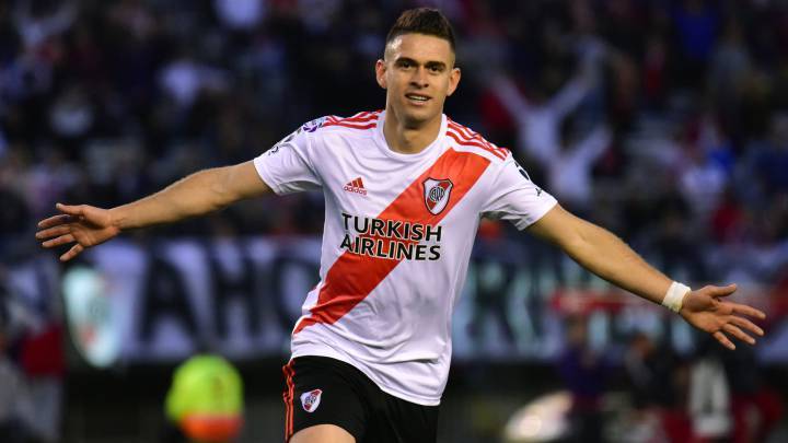 Rafael Santos Borré volvió a River Plate y firmó contrato hasta 2029: video