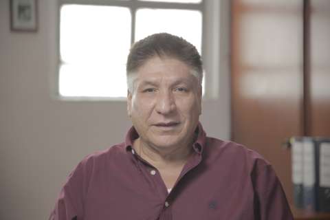 Sigifredo López: “La poesía me salvó, yo quería suicidarme”