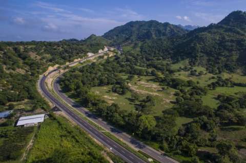 Inauguran 97 kilómetros de doble calzada de la Ruta del Sol en el Cesar