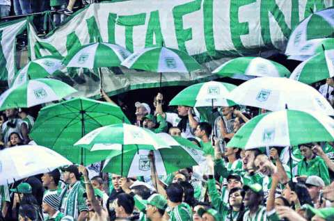 Hinchas de Nacional apoyaron la decisión de cancelar el partido en Bogotá