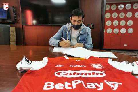 Fabián Sambueza firmó su renovación con Santa Fe