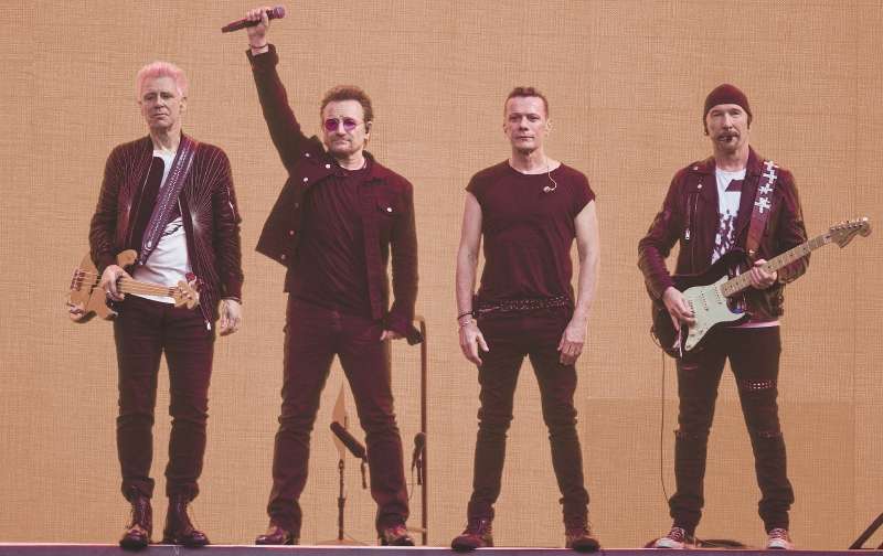 “No Line On The Horizon”, “Songs of Innocence” y “Song of Experience” son las más recientes realizaciones musicales de la banda U2. /AP