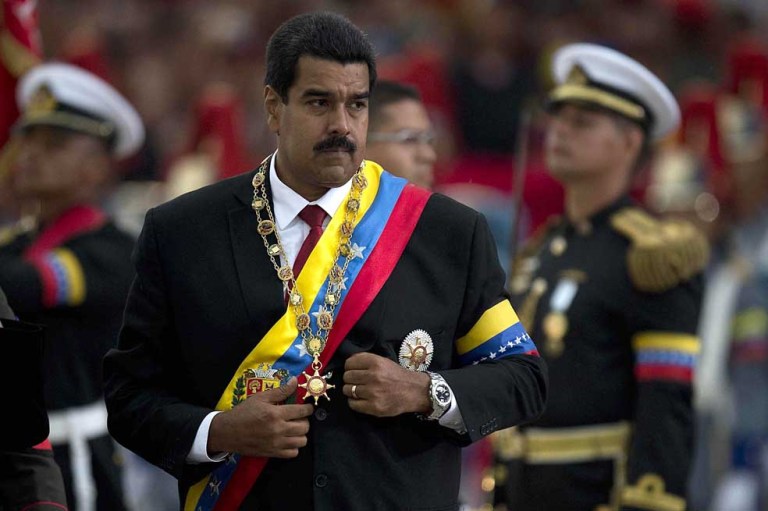 Medio año al frente de la revolución