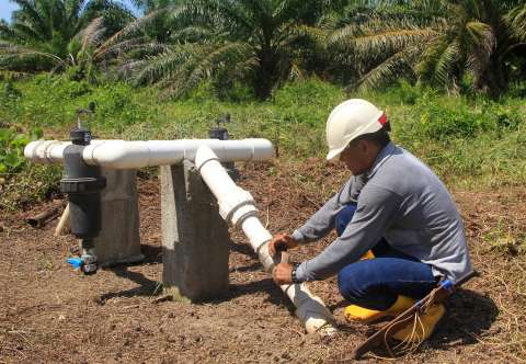 Alivio para el agro: Gobierno cubrirá hasta 40 % de los créditos para riego y agua