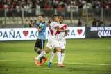 Perú venció a Uruguay y le dio una mano a Colombia