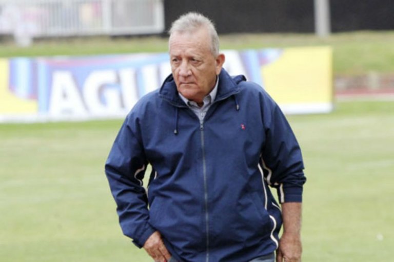 Eduardo Retat no continuará como técnico del Unión
