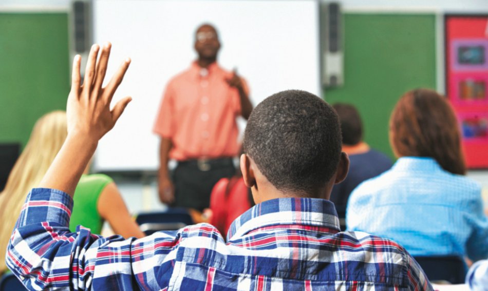 El lanzamiento de Ser Pilo Va fue hecho por el alcalde de Cartagena durante la entrega de 294 becas a egresados de colegios públicos del Distrito. / iStock