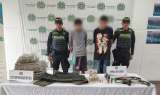 Allanamiento en Ciudad Bolívar dejó dos capturados y el decomiso de armas y drogas