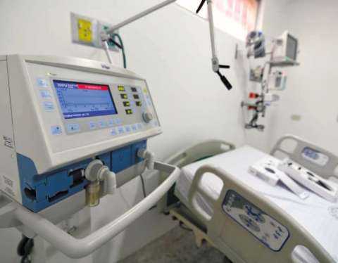 Ya rige el decreto que obliga a hospitales a anticipar impuestos: Minsalud no respondió