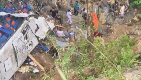 Accidente de bus dejó más de 10 muertos y al menos 20 heridos en Segovia, Antioquia