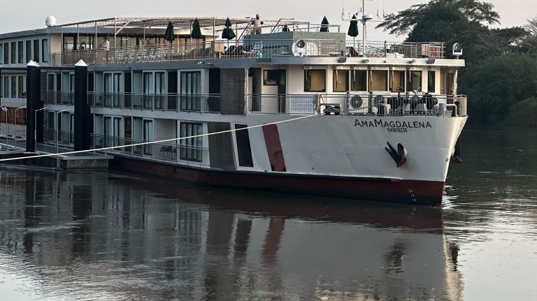AmaMagdalena, el nuevo crucero fluvial de lujo, ya navega por el río Magdalena
