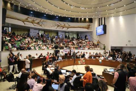El concejo de Medellín aprobó la enajenación de las acciones de Tigo-Une