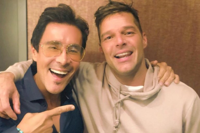 Él es Joe Bonilla, el hombre detrás del éxito de Ricky Martin y Shakira
