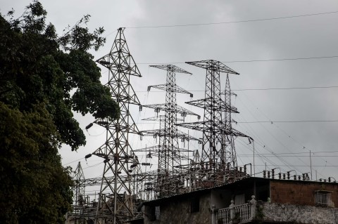 Asoenergía advierte sobre alza en el precio de la electricidad en todo el país