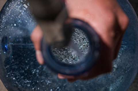 Ciudad Bolívar, a recoger agua: este jueves el Acueducto le suspenderá el servicio