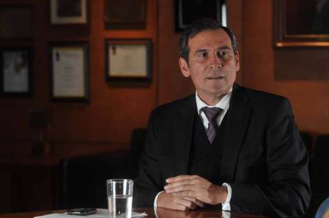 Cuestionan posible designación de Juan Manuel Corzo como embajador en Paraguay
