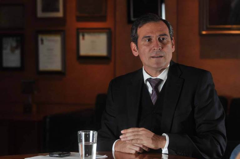 Cuestionan posible designación de Juan Manuel Corzo como embajador en Paraguay