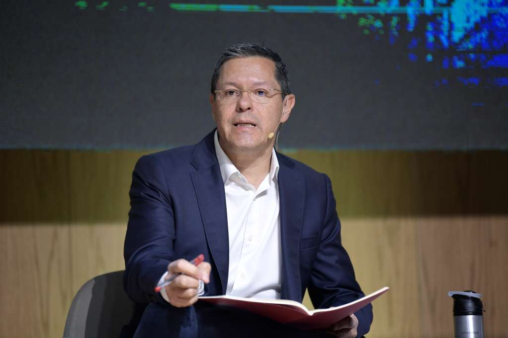 Director Noticias Caracol, en el foro "Economía popular en la era digital”.