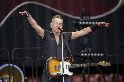 Bruce Springsteen aplaza todos sus conciertos de septiembre por una úlcera