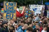 Miles de británicos se resisten a salir de la Unión Europea