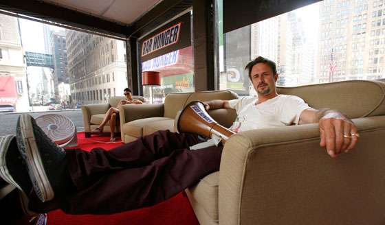 David Arquette se encierra en pro de la lucha contra el hambre