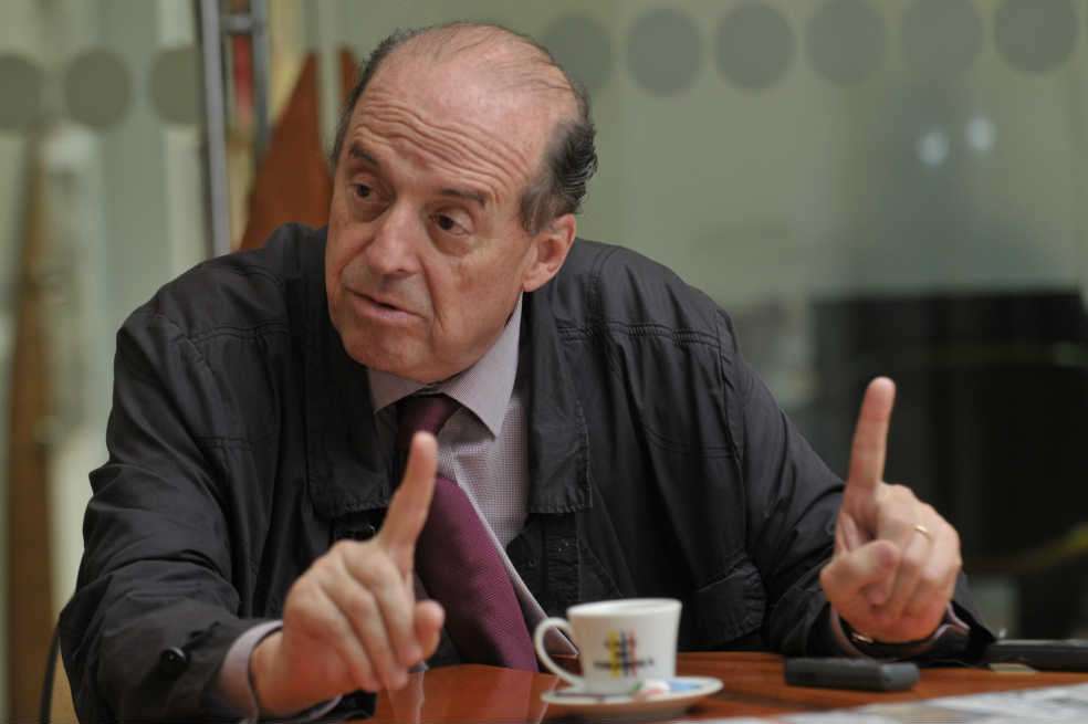 Para Álvaro Leyva, la experiencia mundial demuestra que es posible hacer un cese al fuego con verificación efectiva.