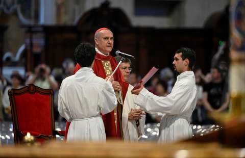 ¿Cuándo se hace el cónclave para elegir el nuevo papa tras la muerte de Francisco?