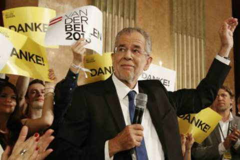 El progresista Alexander Van der Bellen rompe el bipartidismo y es nuevo presidente de Austria