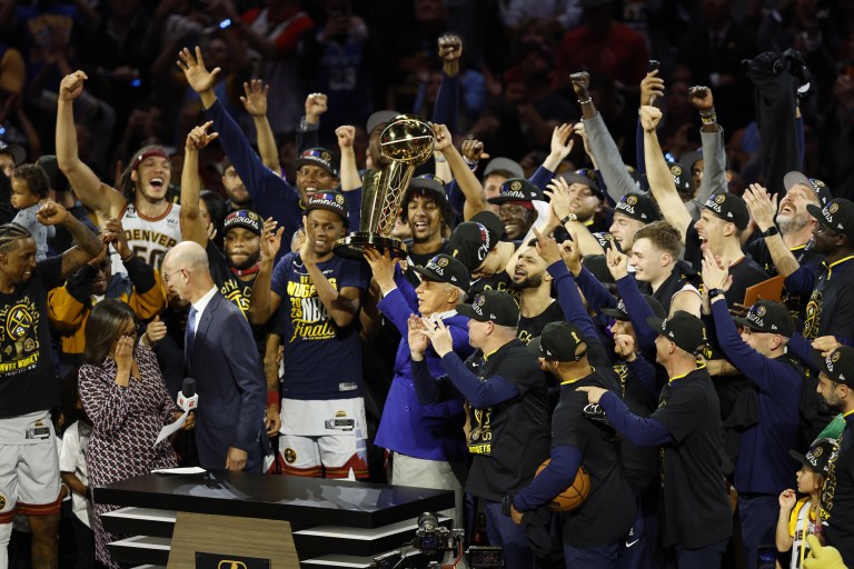 La historia de cómo los Denver Nuggets llegaron a ser campeones de la NBA