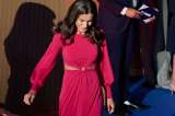 Fotos: La reina Letizia derrochó sensualidad con este vestido azul
