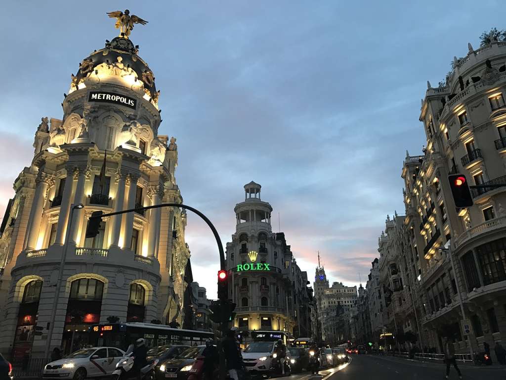 Dentro de la oferta de universidades que vendrán hay diferentes ciudades como de Madrid, Barcelona y Granada.