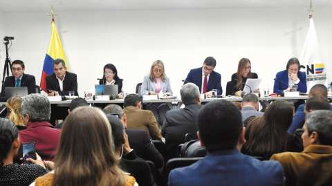 Petrismo mide fuerza en CNE para que autoricen aplazamiento de su consulta