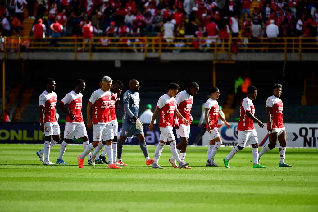 Partido entre Independiente Santa Fe y el Deportivo Pereira correspondiente a la jornada uno de la Liga BetPlay Dimayor jornada uno en el estadio El Campin de Bogotá
