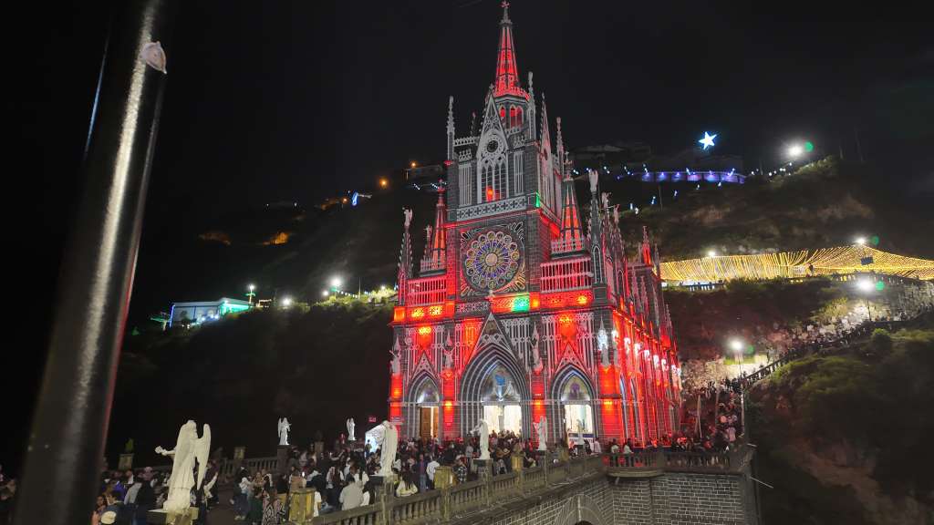Iglesia de Ipiales, Santuario de Nuestra Señora de las Lajas
