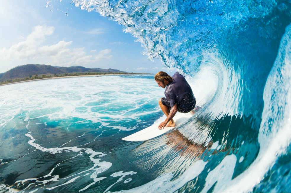 En El Salvador se encuentran dos de las mejores playas del mundo para practicar surf: El Sunzal y La Paz, conocida como Punta de Roca. / 123rf