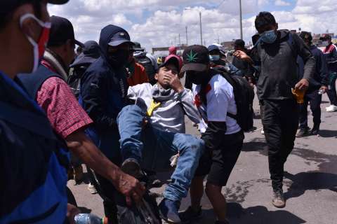 Ya son 17 muertos en nueva oleada de protestas de Perú